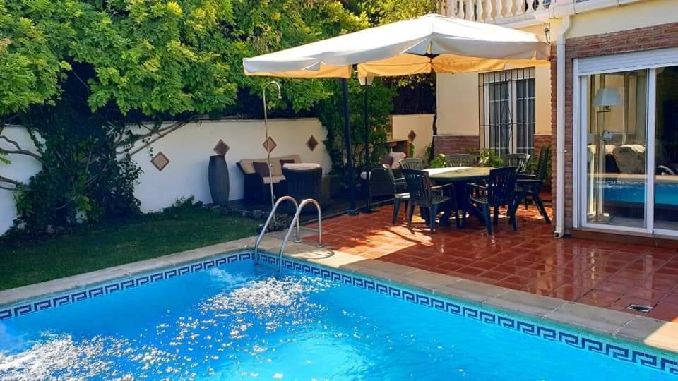 Villa Albaida La Zubia  Ngoại thất bức ảnh